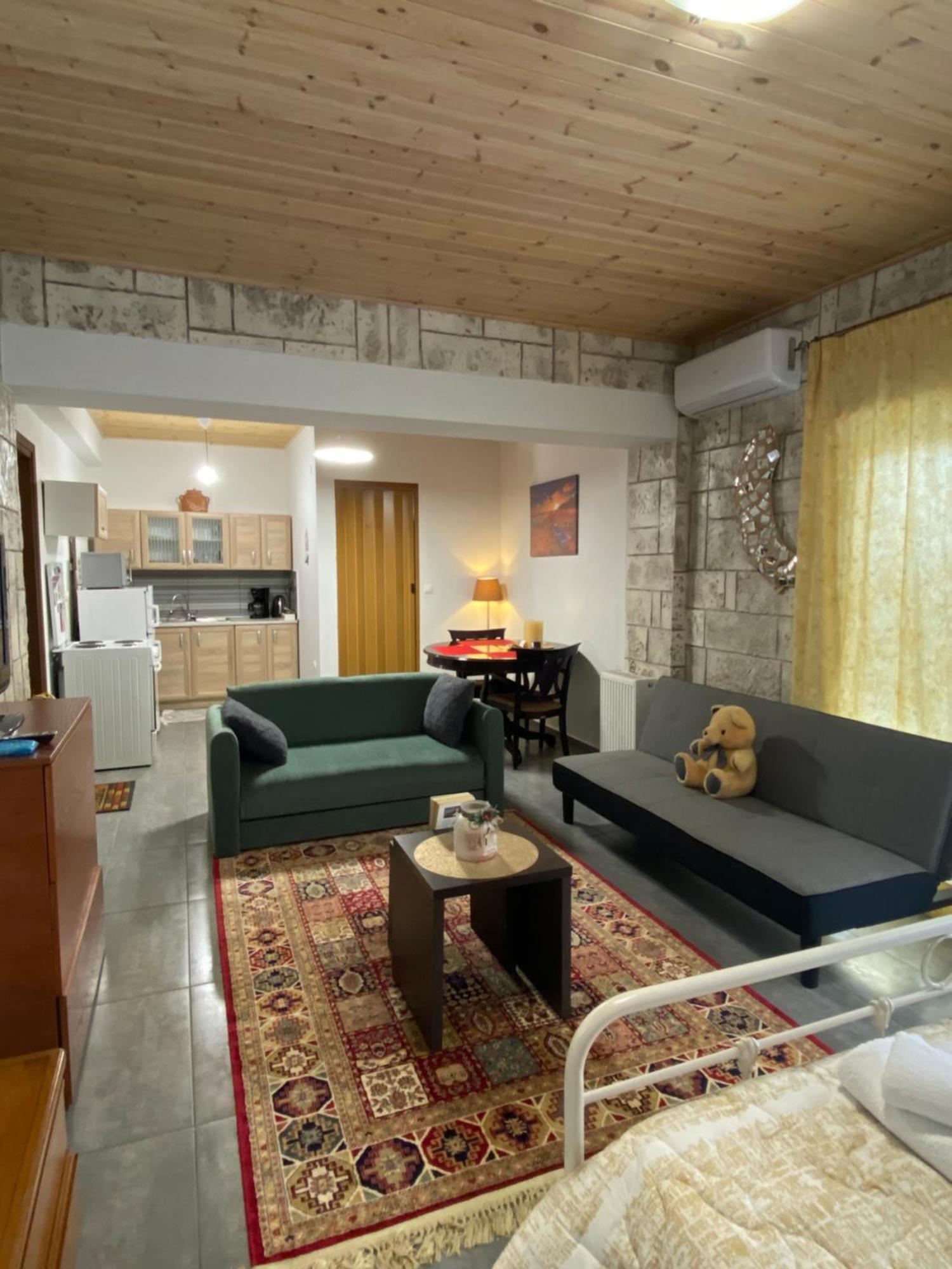 D&M Studio Ριο Πατρα Patras Exterior foto
